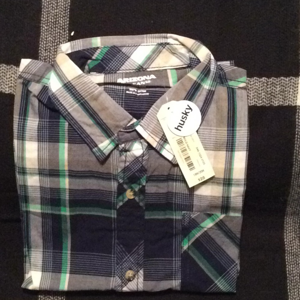 Mens short sleeve button-down